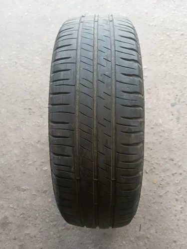 Um pneu 175 65 14
