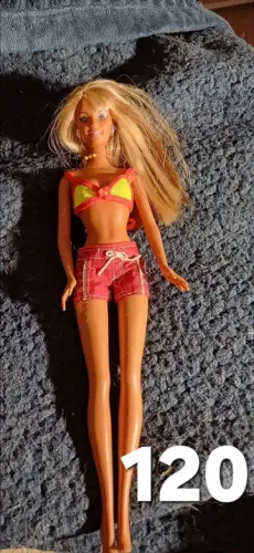 Boneca Barbie Calli Girl