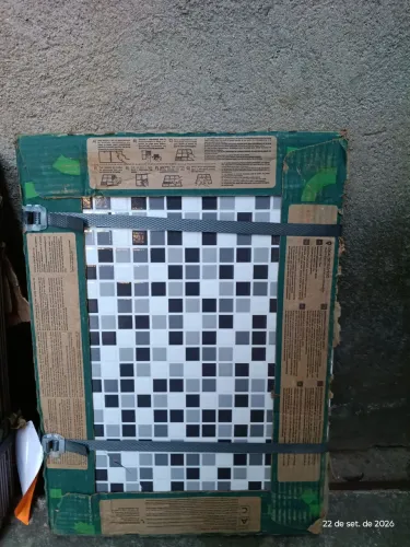 Cerâmica 46x33 5 metros