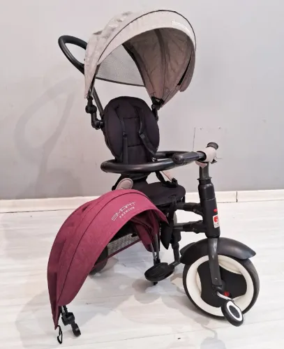 Carrinho Triciclo Bandeirante Smart Dobrável Premium
