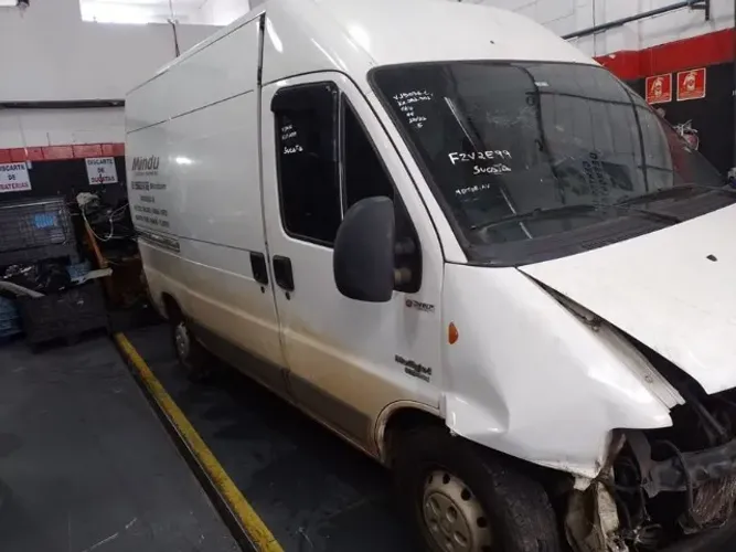 Sucata para retirada de peças - Fiat ducato