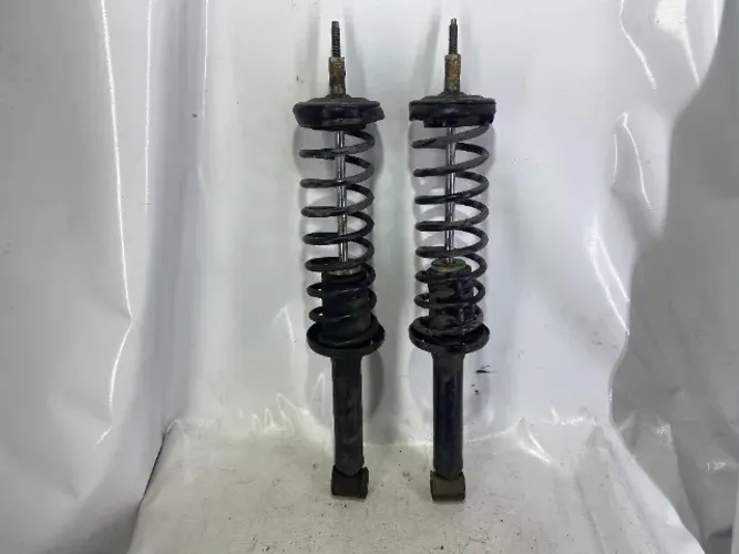 Par Torre Traseira VW Polo Classic/Seat Córdoba 93-99