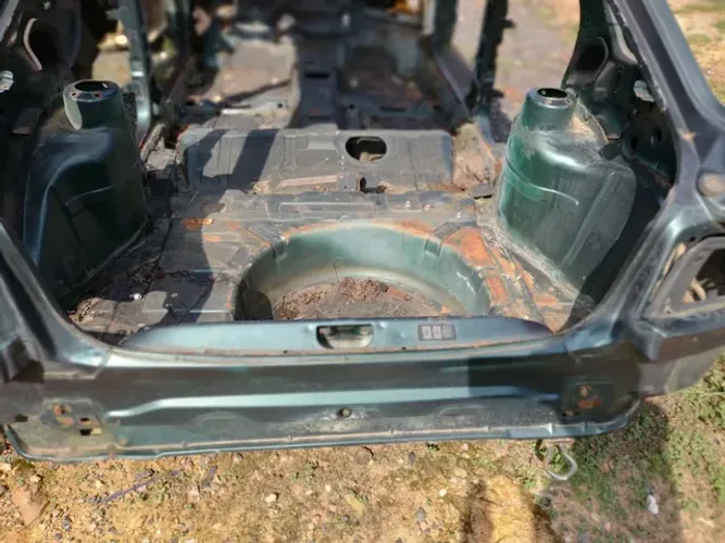 Traseira baixa escort europeu 4p 93/00
