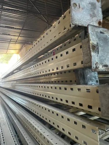 Porta pallet de 5.60 metros de altura com 1 metro de profundidade