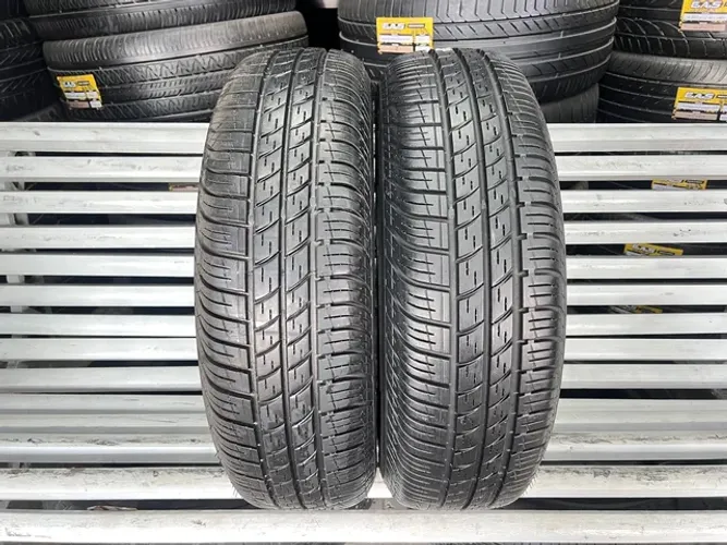 Par de Pneus 175/65/15 Pirelli Cinturato P4 R$589,00 / Pneu 175/65R15