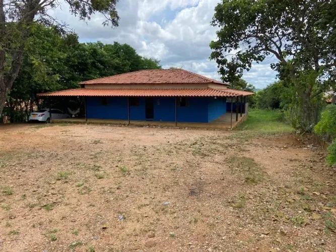 Sitio 2.500m² com casa, moveis de tijolinho, terra para plantio, Jaboticatubas.