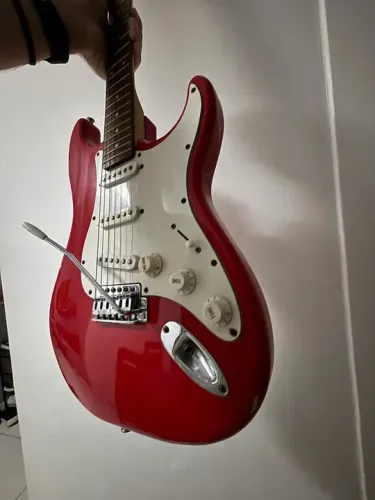 Guitarra Cruiser by Crafter