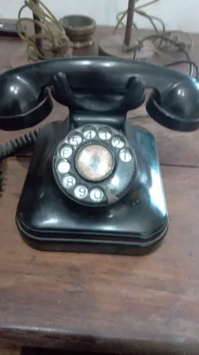 Telefone antigo disco Baquelite