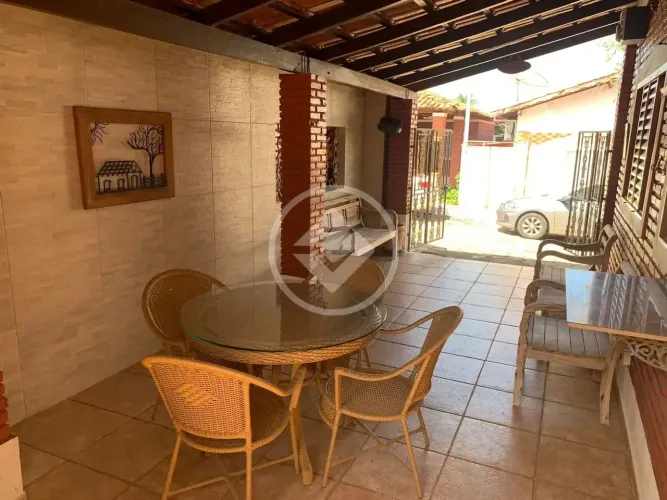 Sobrado Mobiliado em Condomínio Pronto para Morar!Se você procura conforto, segurança e p