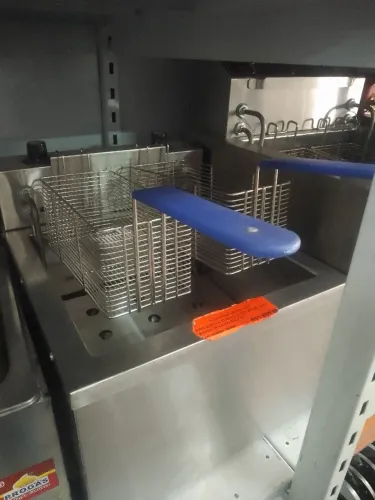 Fritadeira Dupla Industrial 8000W Nova