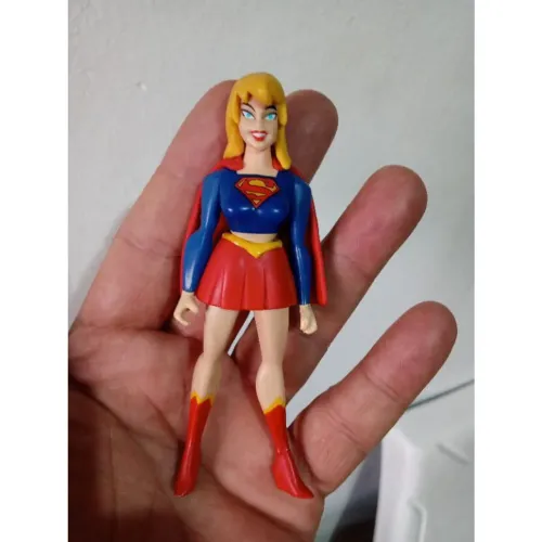 Boneco Supergirl DC Comics