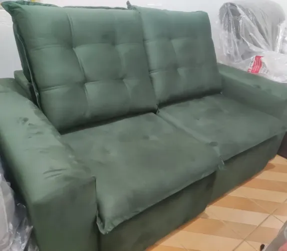 Sofá de 2 lugares cor verde
