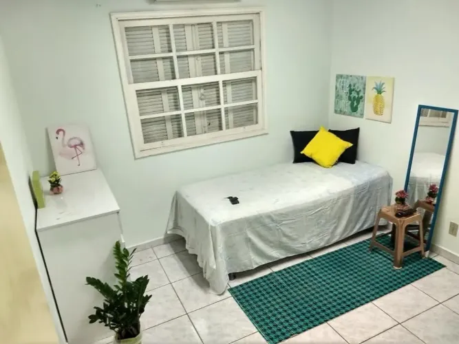 Alugamos Quartos Individuais