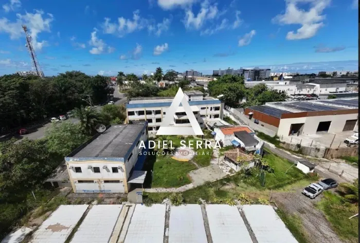 Estrada do Coco | Terreno 20.578m² | Área construída 1.600m² | Frente de pista