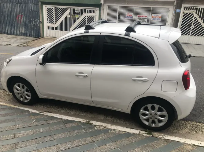 Nissan March SV 1.6 16V Flex Fuel 2016