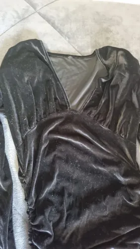 Vestido de Veludo Preto Elegante
