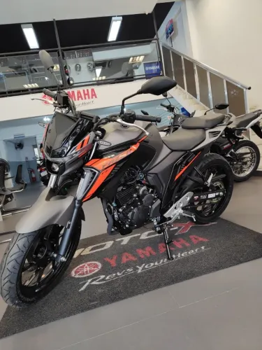 FZ25 ABS CONNECTED 2025 - PRONTA ENTREGA