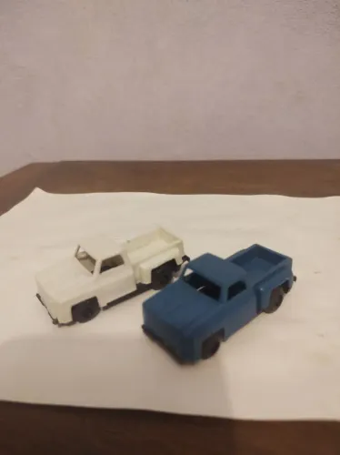 Miniaturas de Pick-up Antigas