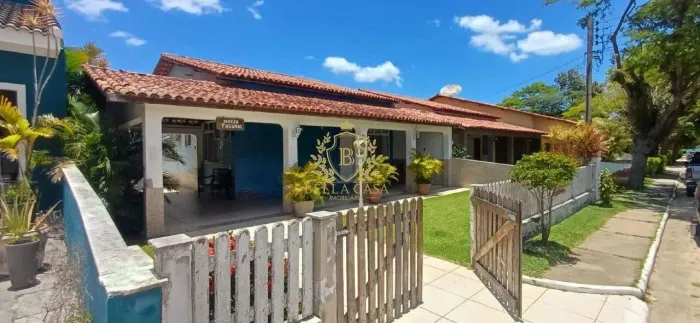 casa de 5 quartos a venda- em sao pedro da aldeia por R$ 700.000,00