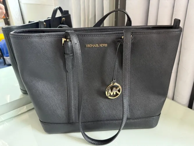 Bolsa Michael Kors Preta