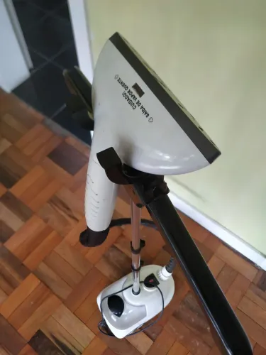 Vaporizador de roupas Cadence!