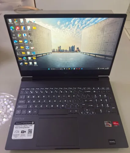Notebook Gamer HP Victus 15.6" 144hz (Ryzen 5 7535HS / RX 6550M / 16GB DDR5)