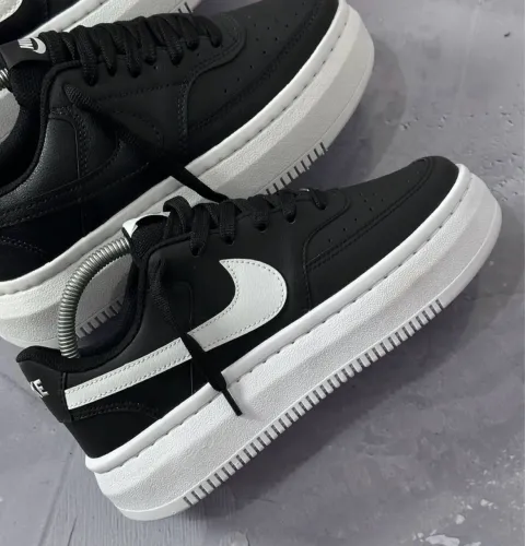 Tênis Nike Court Vision Platform - Preto | Branco