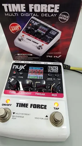Pedal de Deley Nux Time Force 