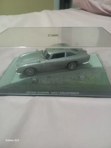 Miniatura Aston Martin DB5 Goldfinger