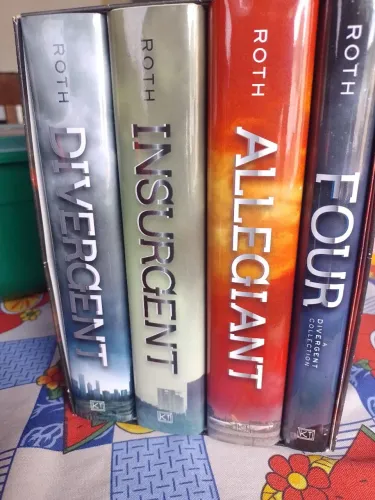Coleção Divergente em Inglês - Veronica Roth