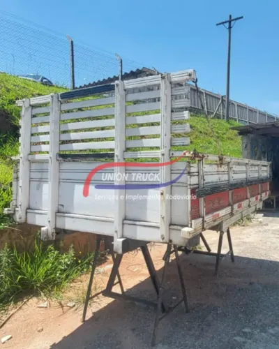 Carroceria 3,1m x 1,90m p/ HR Moderna e Bongo - Reformada e Pronta - R$ 7.000