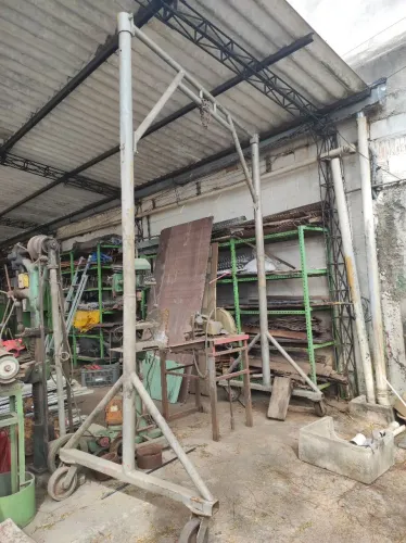 Pórtico industrial móvel