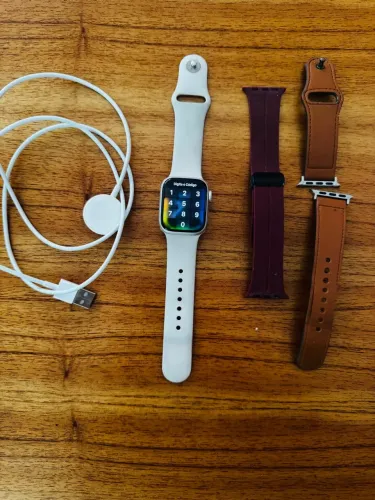 Apple Watch Series 8 com Pulseiras Adicionais