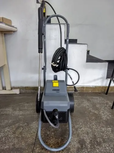 Lavadora de Alta Pressão (Nova) - Karcher HD 585 - 1160 Libras - 110V