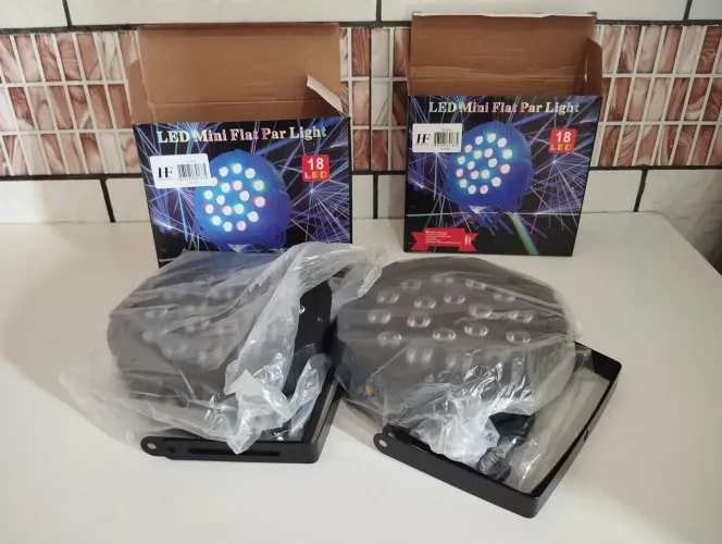  Par Light LED 18 LEDs - modelo trileds RGB iluminação 