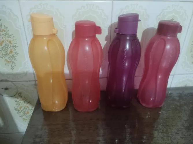Tupperware 