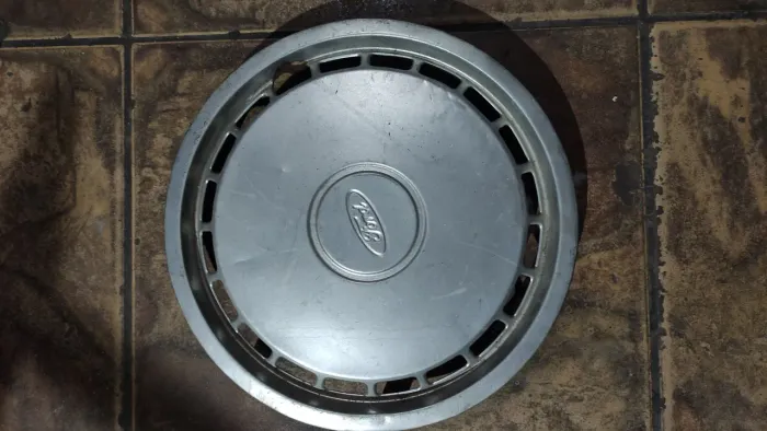 CALOTA DEL REY ORIGINAL FORD DE ALUMÍNIO E PLÁSTICO 