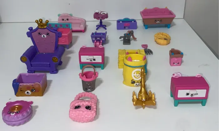 Conjunto de Brinquedos Shopkins - 21 Peças!