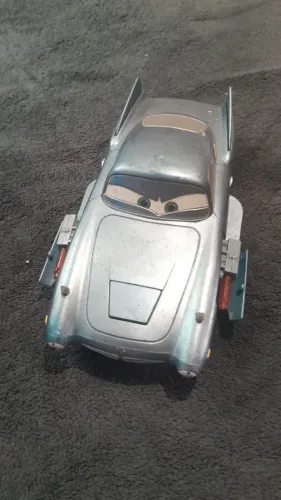 Miniatura Finn 20cm carros 2