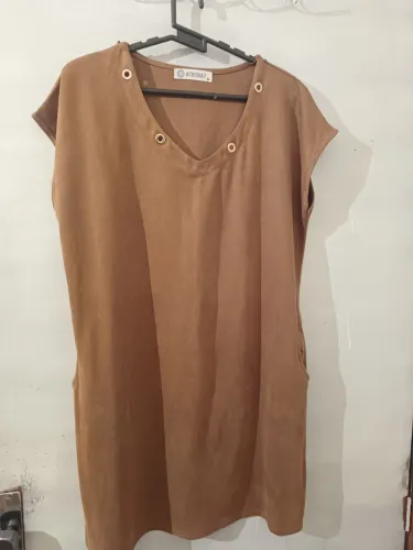 Vestido Acrobatic marrom com detalhes