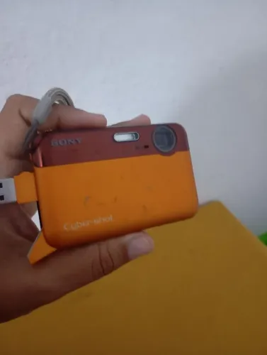 Sony cyber-shot DSC-J10