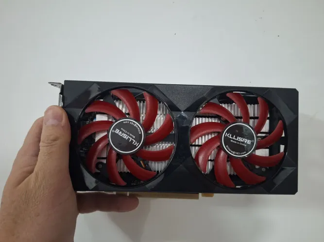 Rx 550 Kllisre funcionando perfeitamente