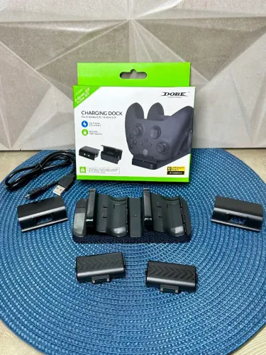 Kit Carregador Dock + 2 Baterias Para Controle Xbox