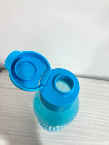 2 Garrafas 750ml original tupperware Plus Freezer Acqua