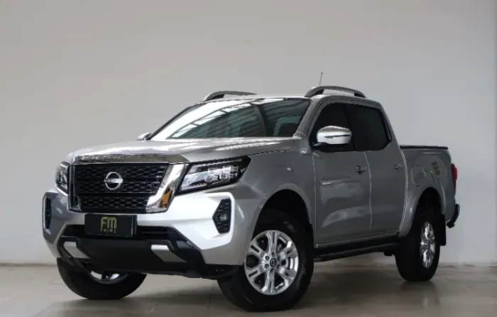 Nissan Frontier XE 2.3 Turbo Diesel CD 4X4 AT 2025 10.000KM - Novíssimo!! 