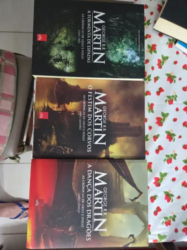 Coleção Guerra dos Tronos - George RR Martin