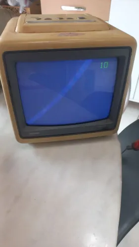 Tv vintage retro colorida 10 polegadas 