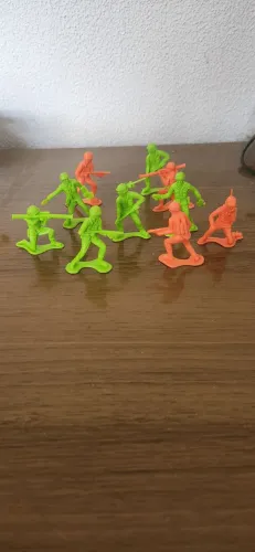 Bonecos soldadinhos Gulliver