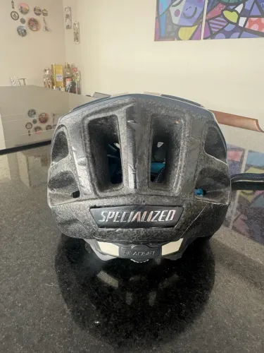 Capacete MTB SPECIALIZED