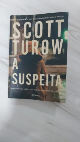A suspeita: do autor best-seller de Acima de qualquer suspeita
